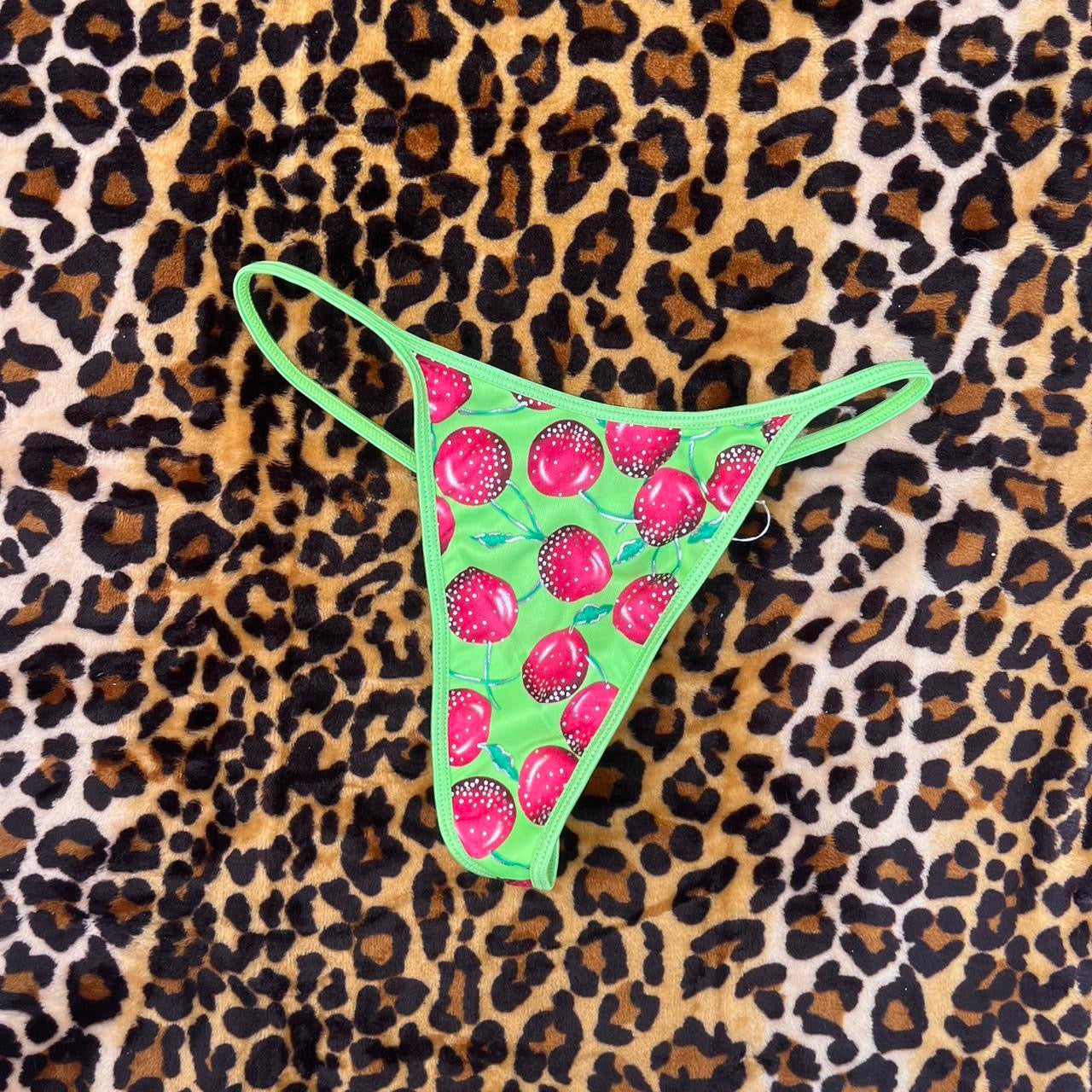2000s y2k deadstock cherry sparkle thong