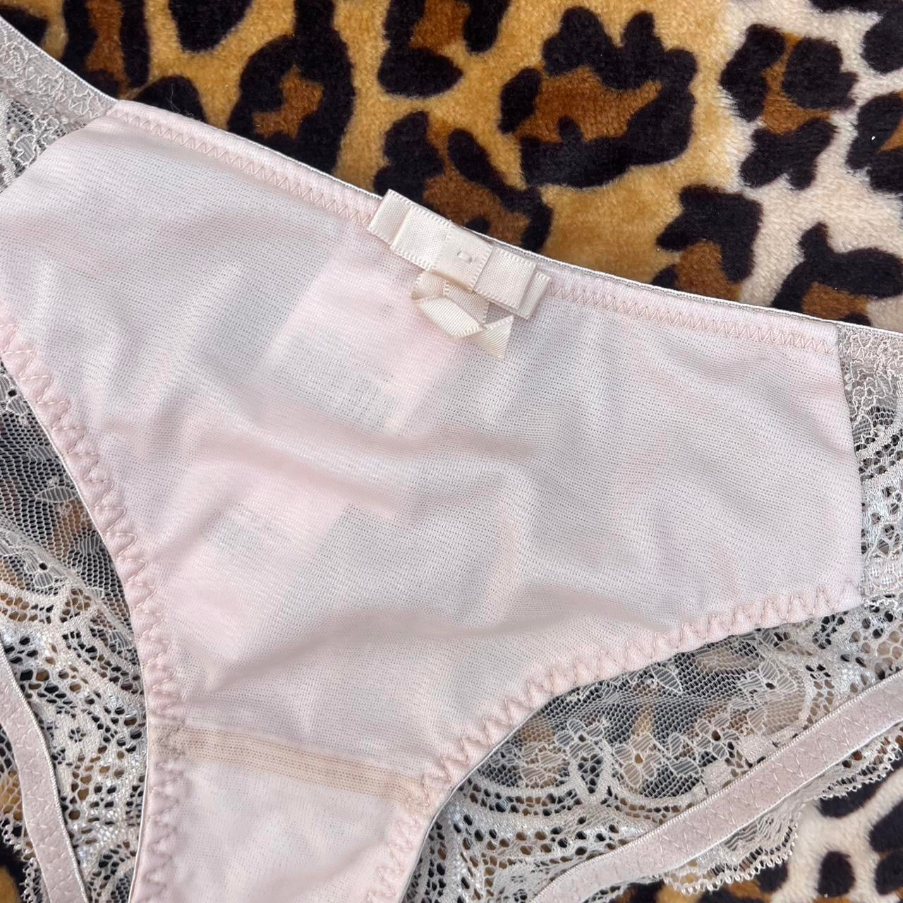 deadstock NWT 2000s nude - pink lace undies