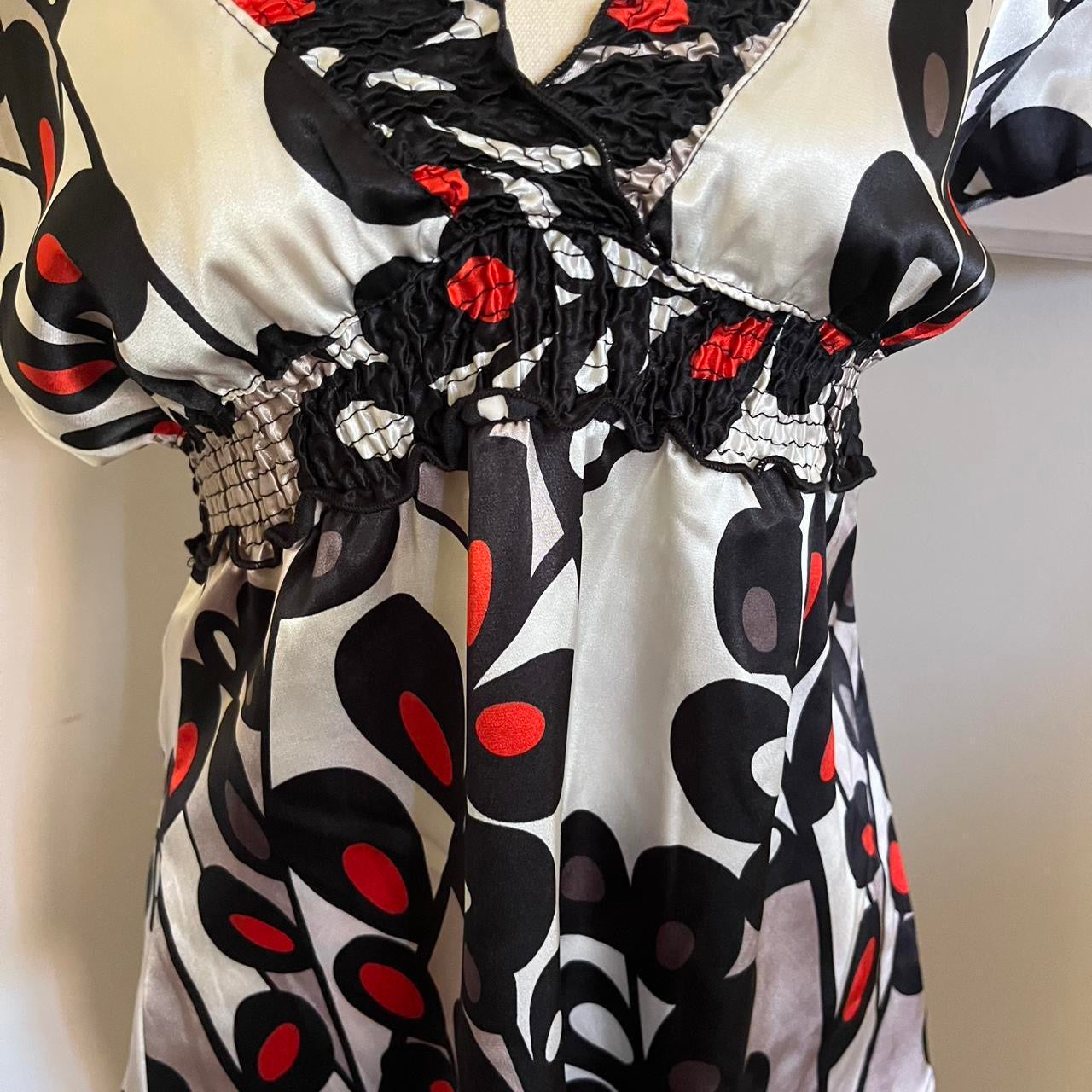 2000s abstract print babydoll graphic blouse NWT deadstock