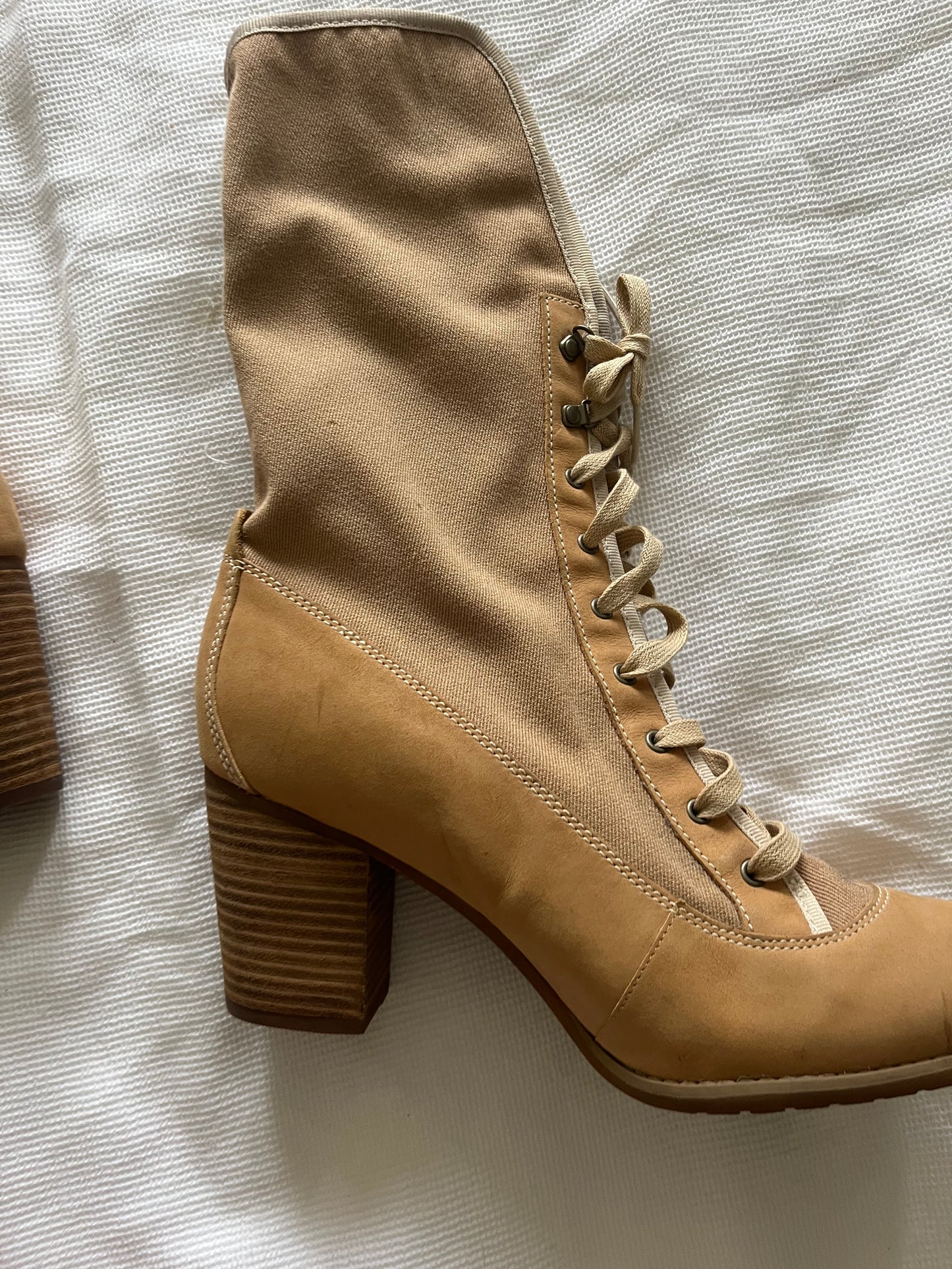 tan timberland heeled women’s boots