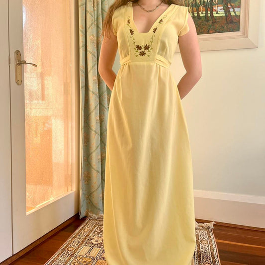 vintage handmade yellow belle embroidered tie back dress