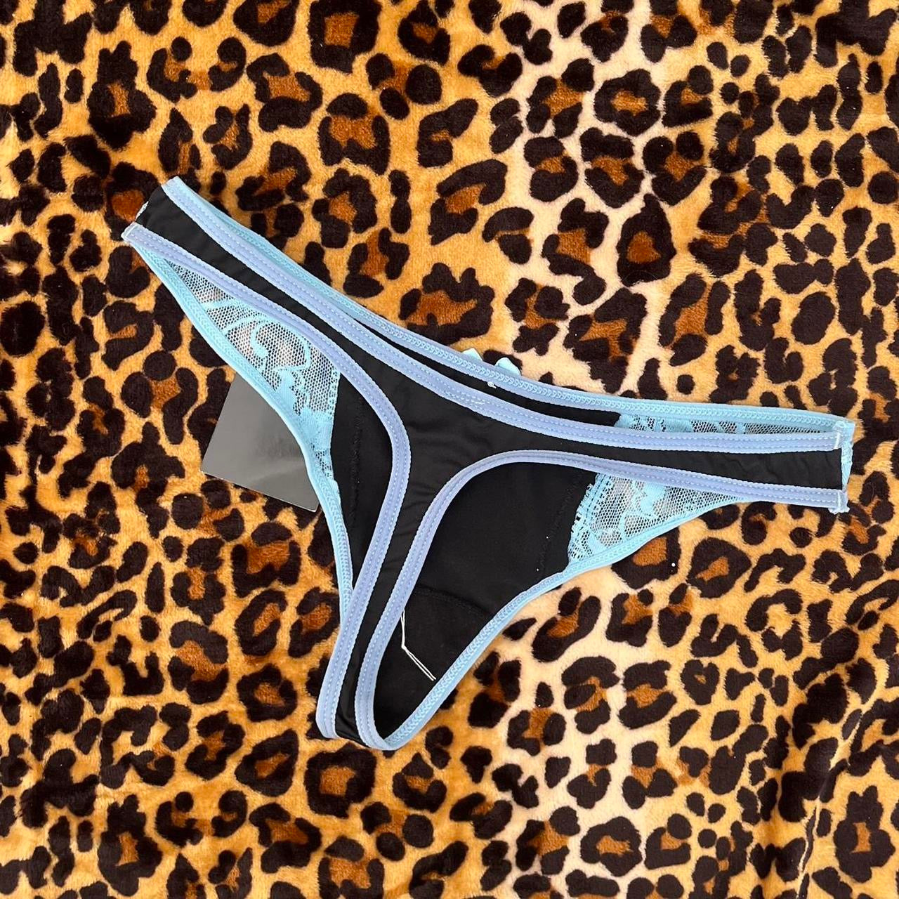 deadstock NWT black blue lace trim thong