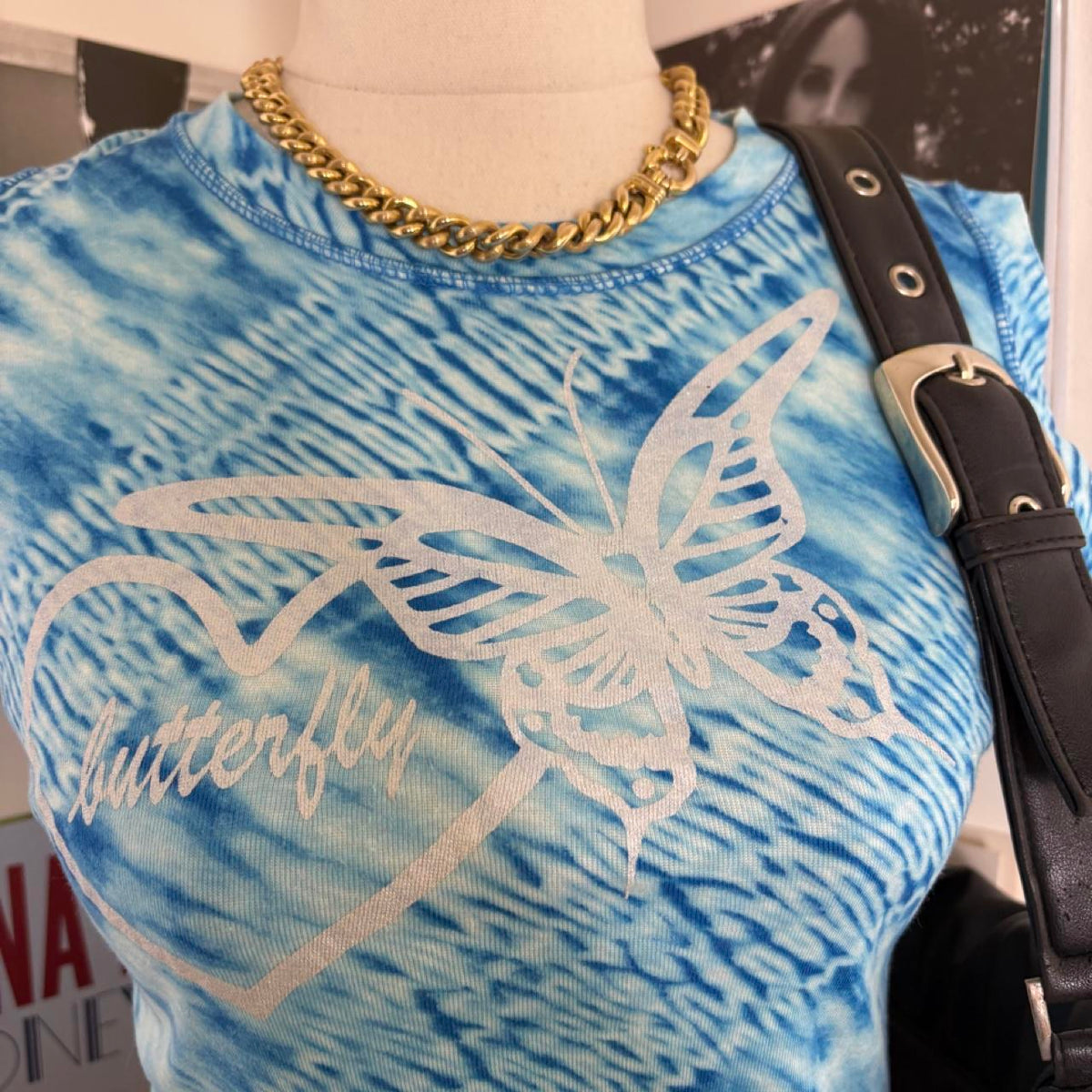 2000s y2k blue tie dye graphic tank