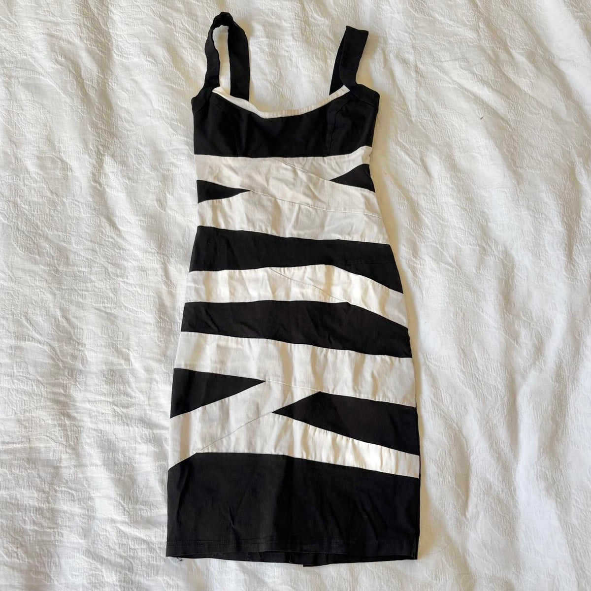 white black 2010s bandage style bodycon short dress