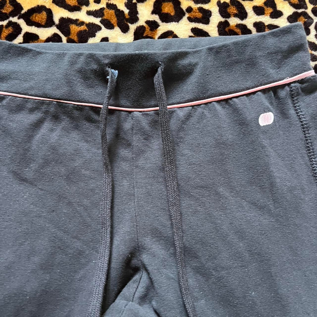 deadstock NWT 2000s y2k grey capri yoga leggings