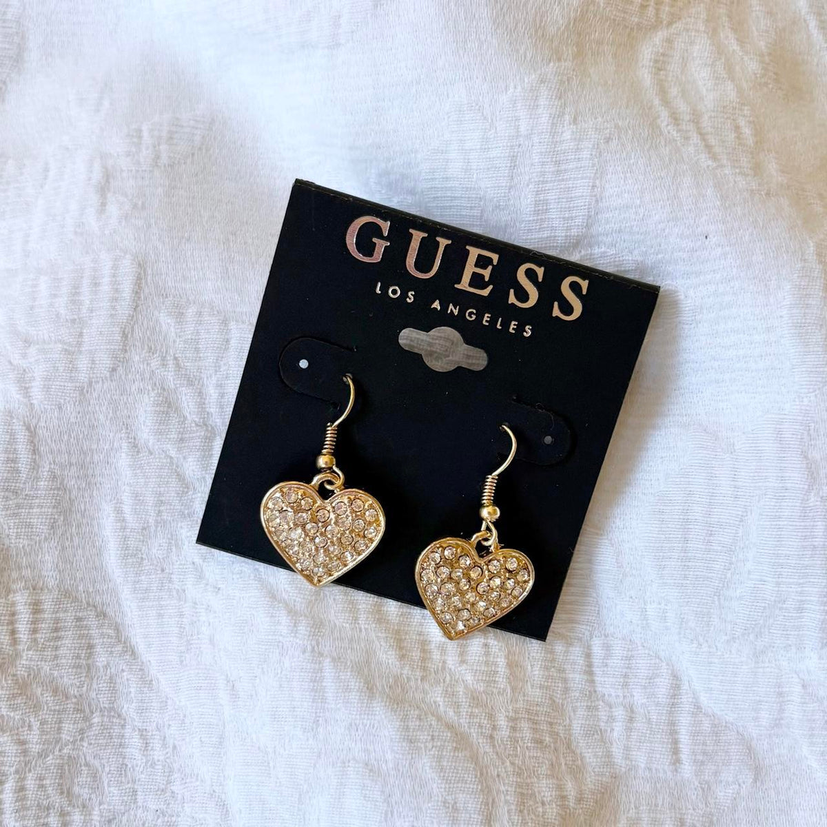 deadstock NWT 2000s y2k gold guess drop pendant earrings