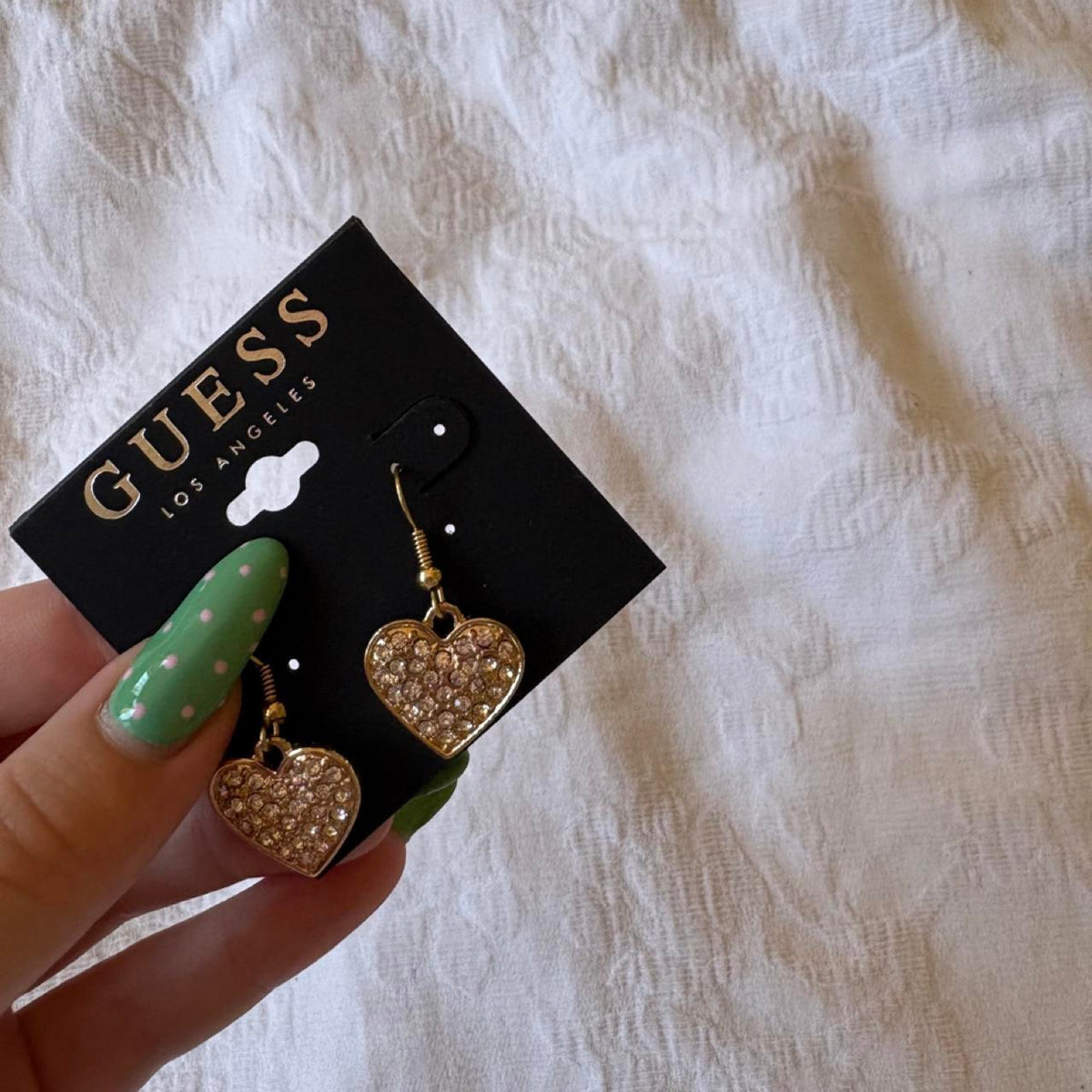 deadstock NWT 2000s y2k gold guess drop pendant earrings